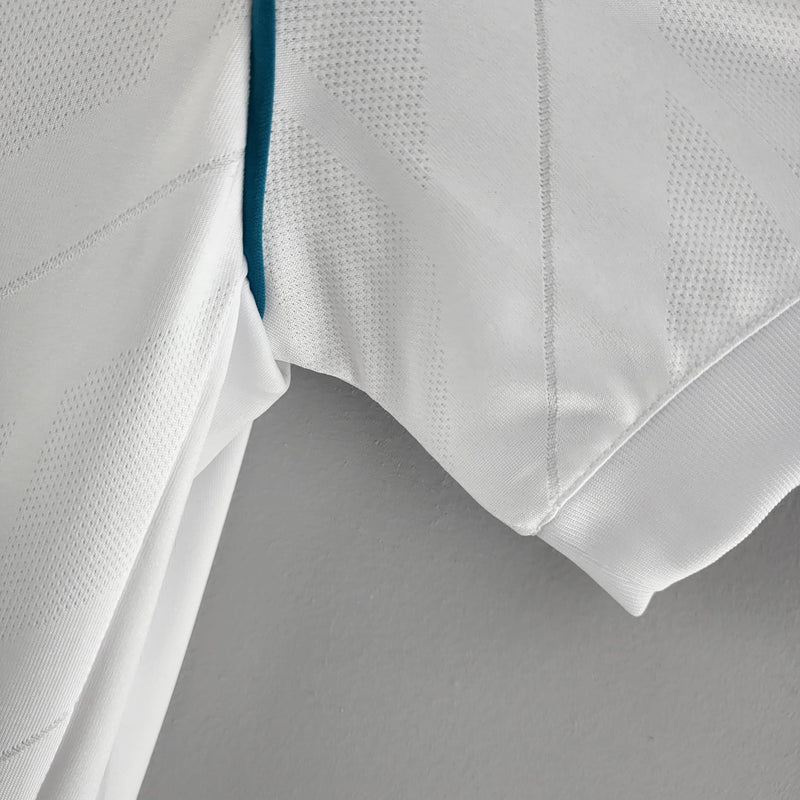 Camisa Retrô Real Madrid 2017/18 Home