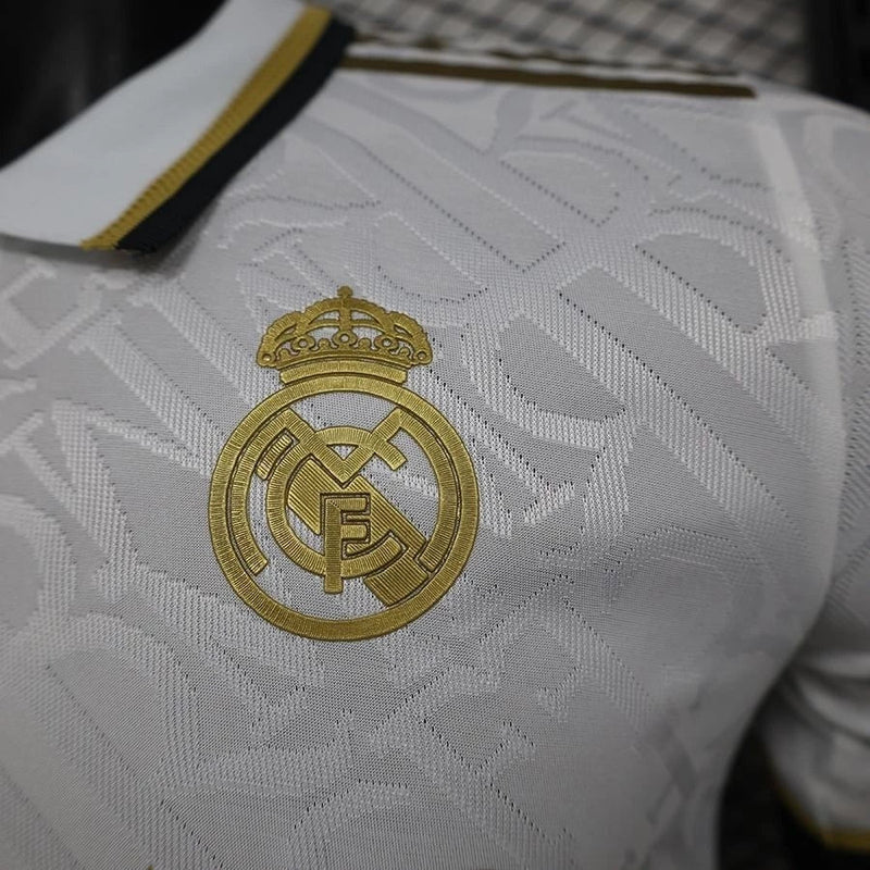 Camisa Real Madrid Golden Edição Especial 24/25 - Branco e Dourado